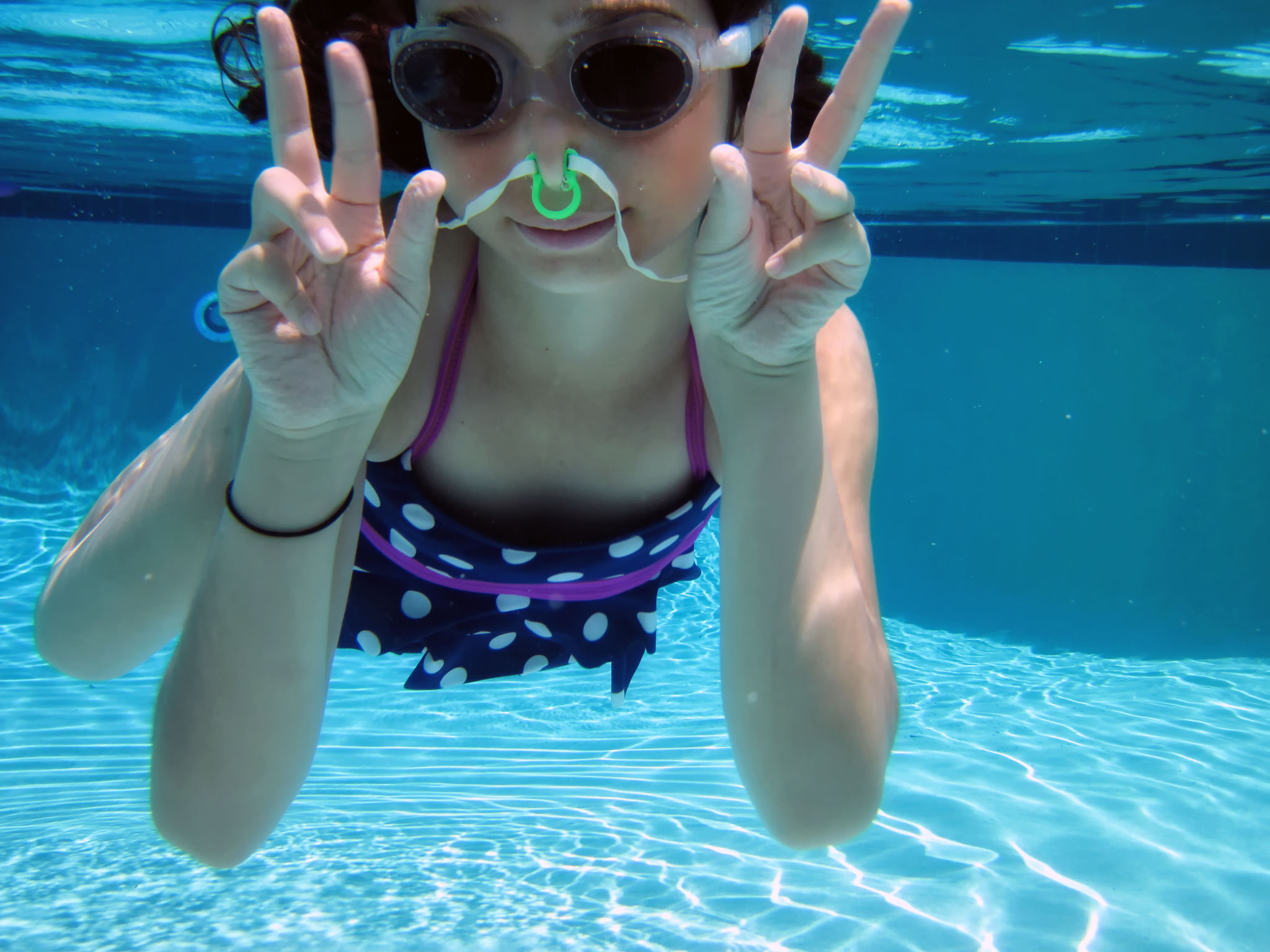 Lezione di nuoto di gruppo in piscina a Roma